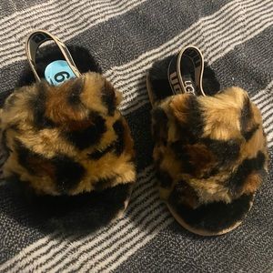 Baby girl size 6 uggs